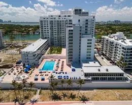 5401 Collins Ave #826