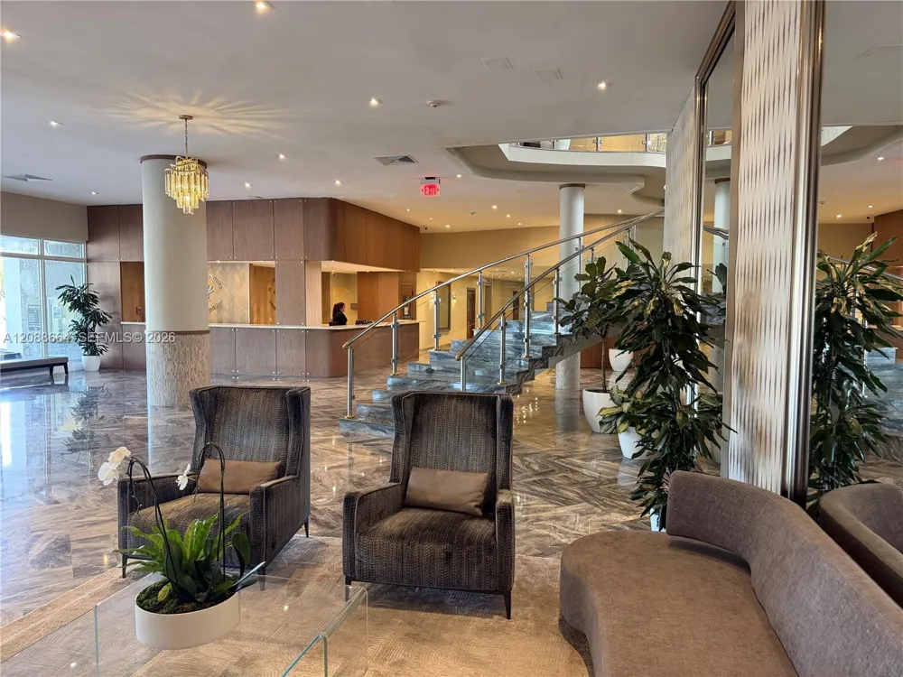 5401 Collins Ave #826 Miami Beach, FL 33140