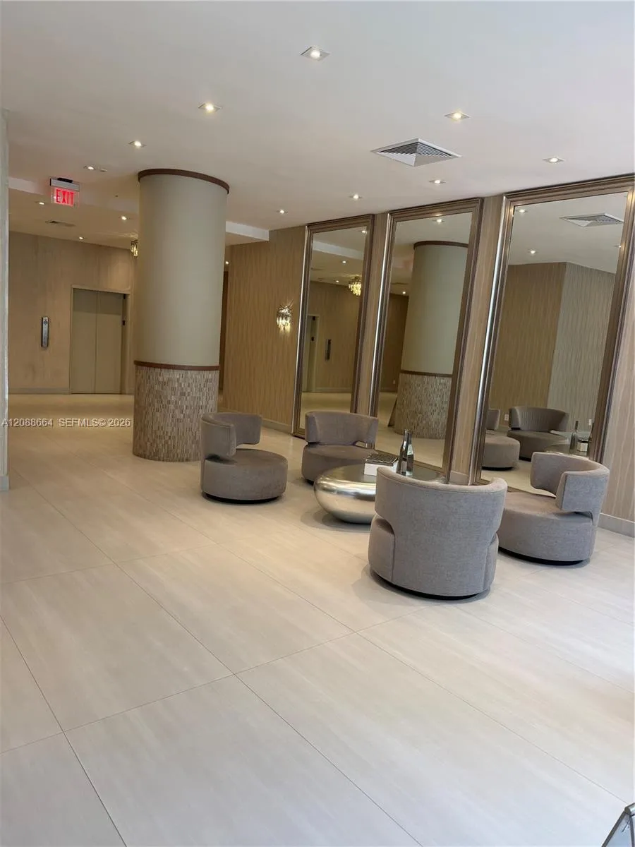 5401 Collins Ave #826 Miami Beach, FL 33140