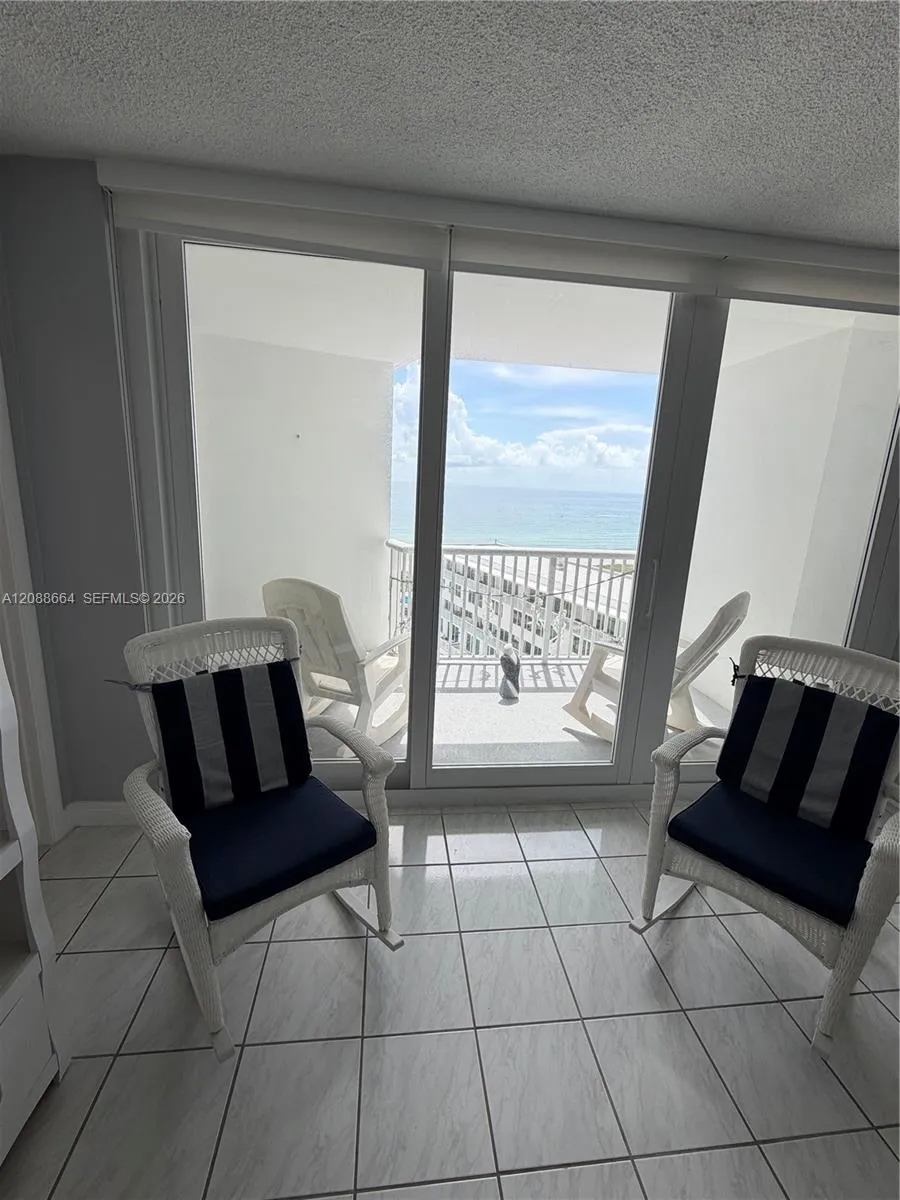 5401 Collins Ave #826 Miami Beach, FL 33140