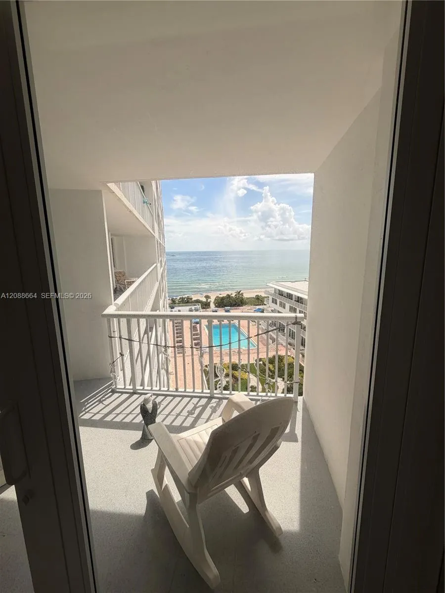 5401 Collins Ave #826 Miami Beach, FL 33140
