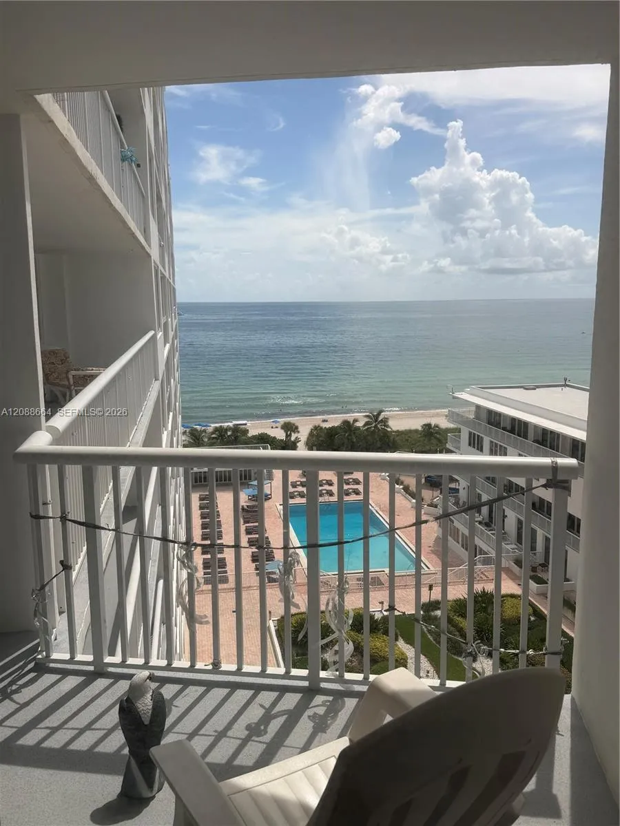 5401 Collins Ave #826 Miami Beach, FL 33140