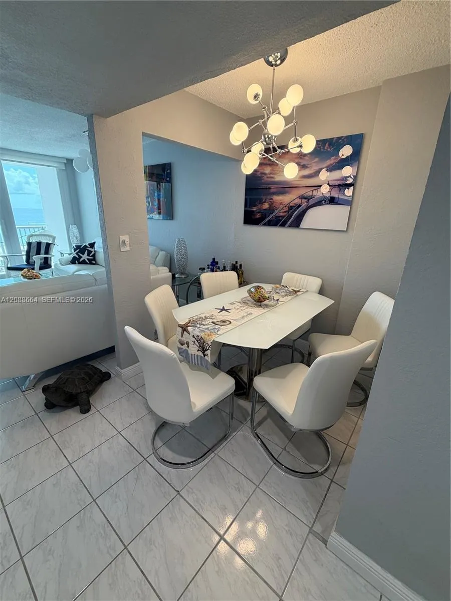 5401 Collins Ave #826 Miami Beach, FL 33140