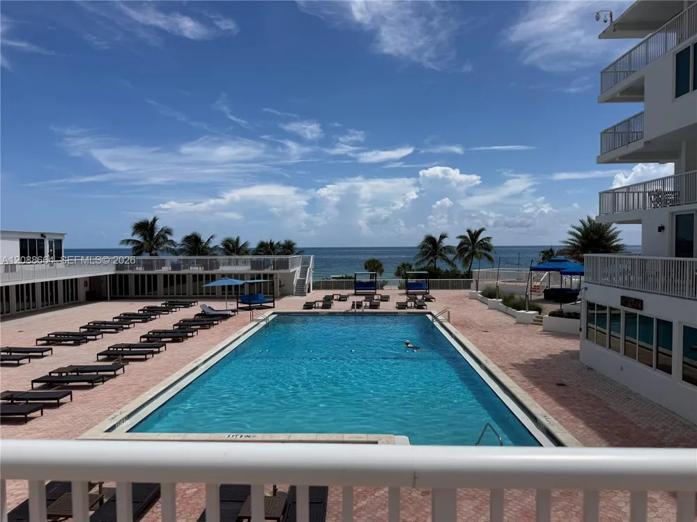 5401 Collins Ave #826 Miami Beach, FL 33140