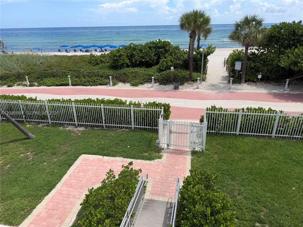 5401 Collins Ave #826 Miami Beach, FL 33140