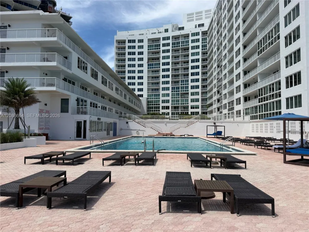 5401 Collins Ave #826 Miami Beach, FL 33140