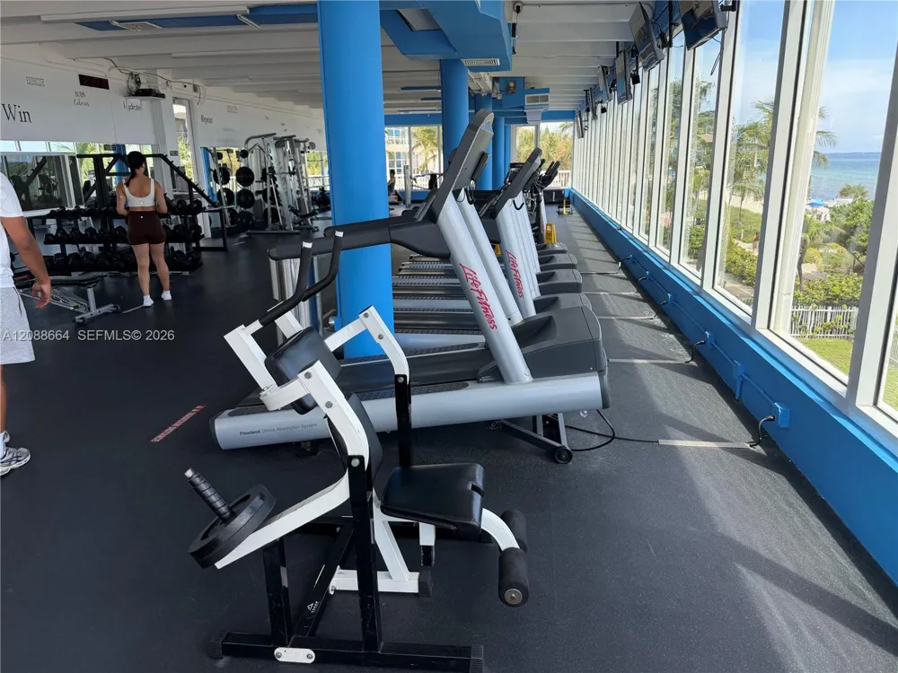 5401 Collins Ave #826 Miami Beach, FL 33140