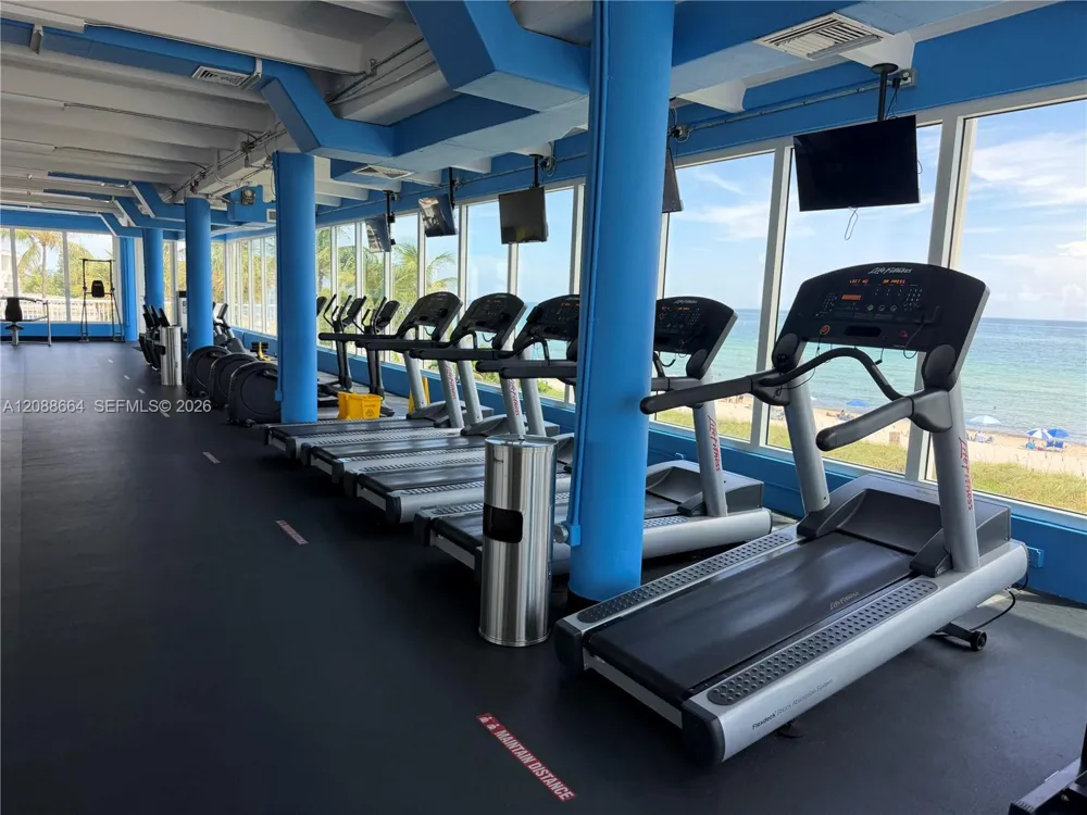5401 Collins Ave #826 Miami Beach, FL 33140