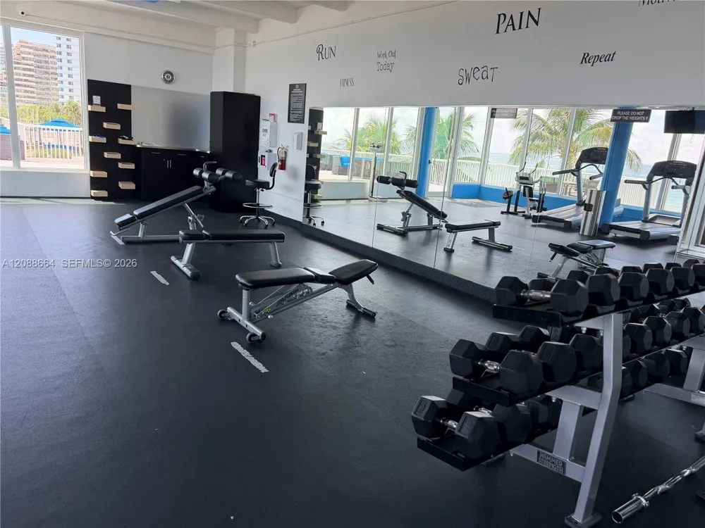 5401 Collins Ave #826 Miami Beach, FL 33140