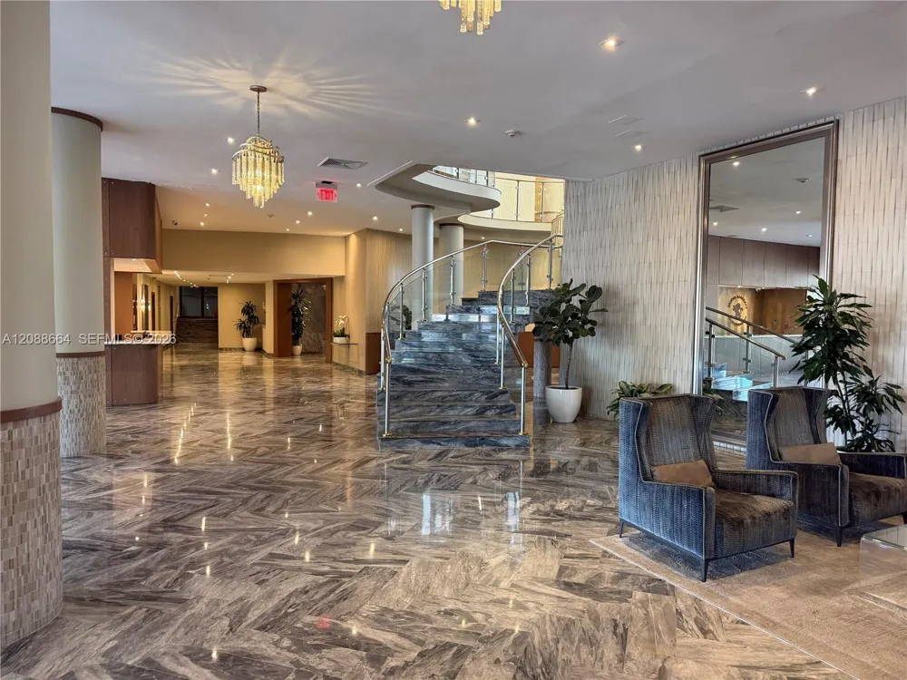 5401 Collins Ave #826 Miami Beach, FL 33140