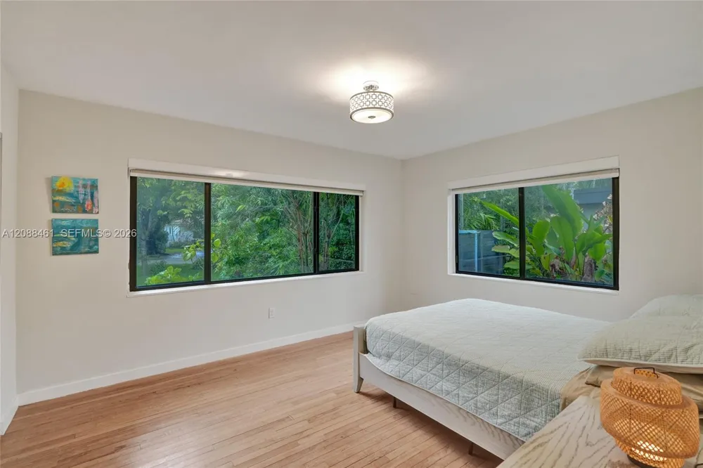 1064 NE 97th St Miami Shores, FL 33138