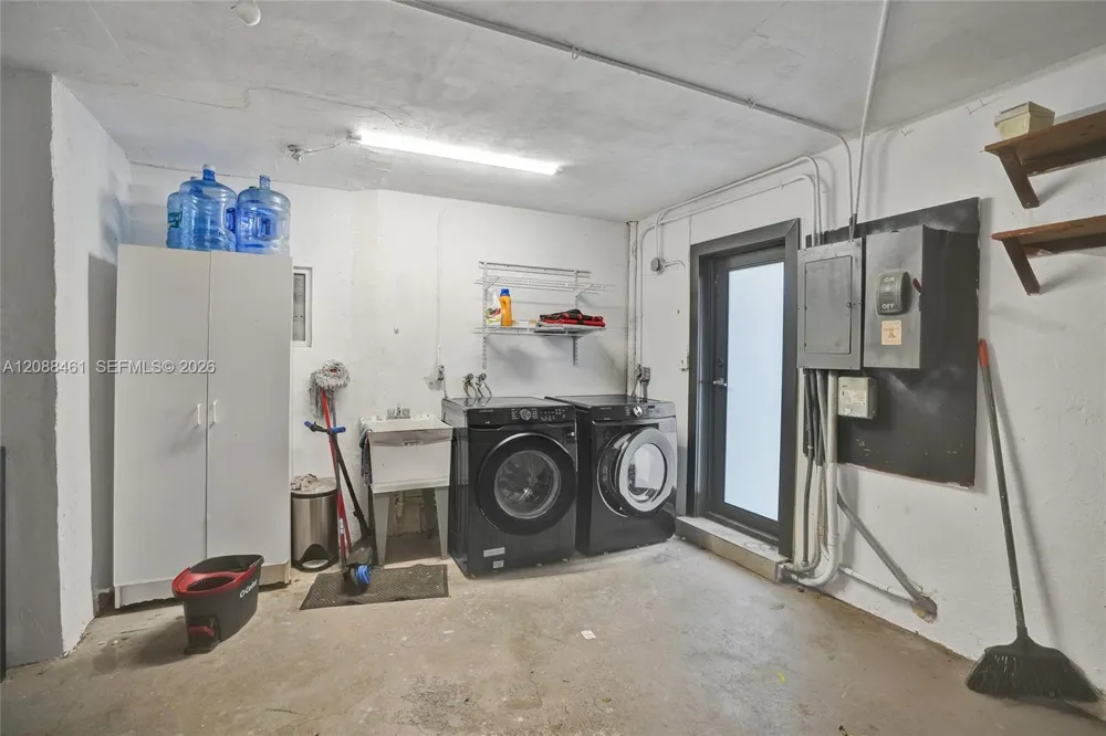 1064 NE 97th St Miami Shores, FL 33138