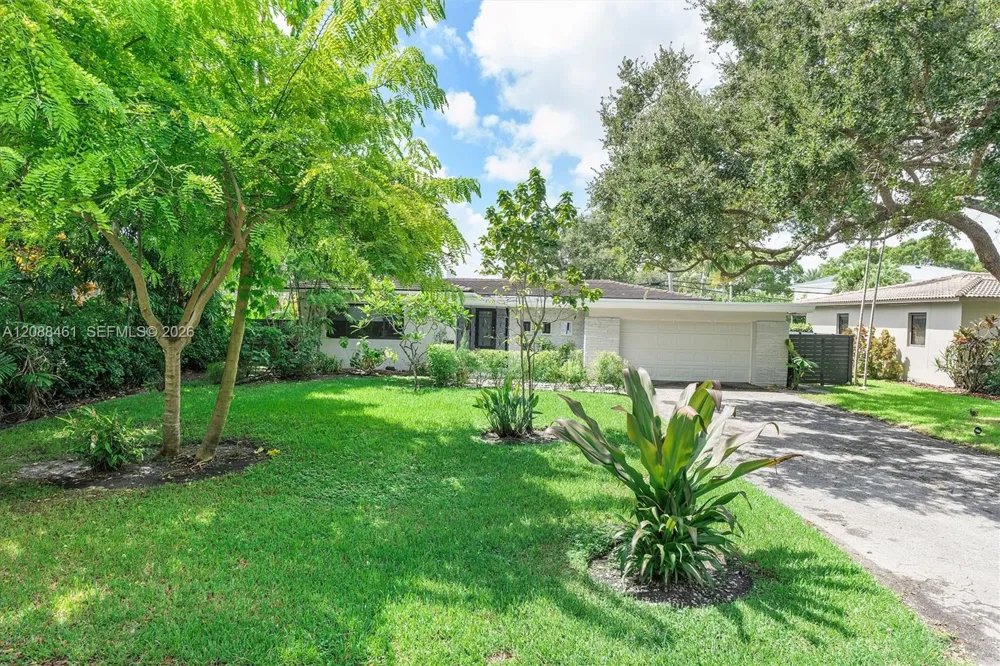 1064 NE 97th St Miami Shores, FL 33138