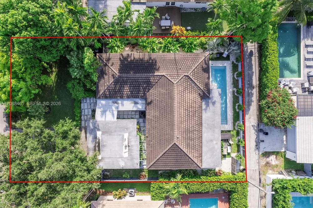 1064 NE 97th St Miami Shores, FL 33138