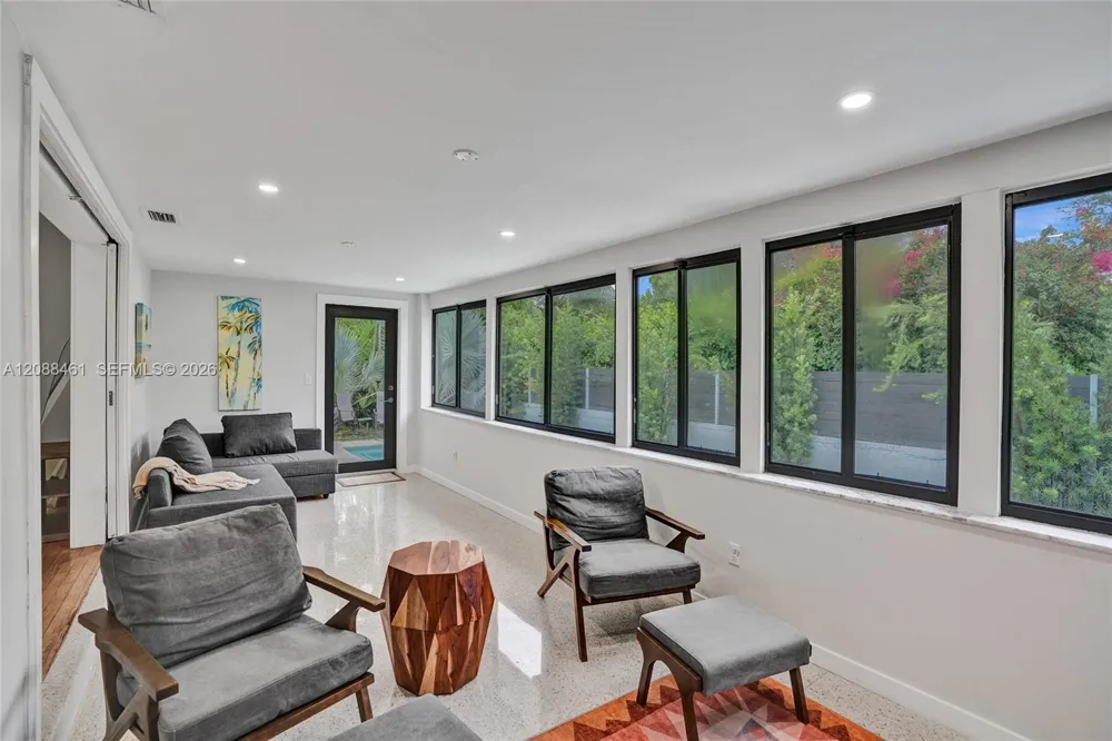 1064 NE 97th St Miami Shores, FL 33138