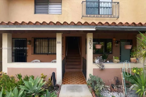2745 W 62 #202