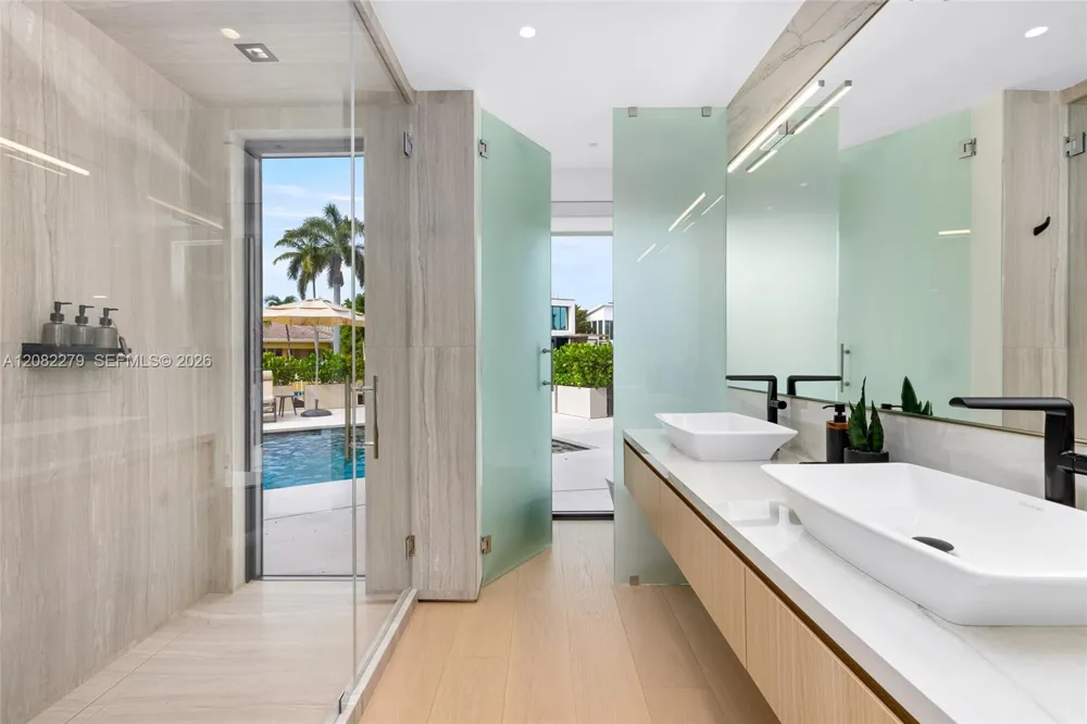 Address Not Shown North Miami Beach, FL 33160