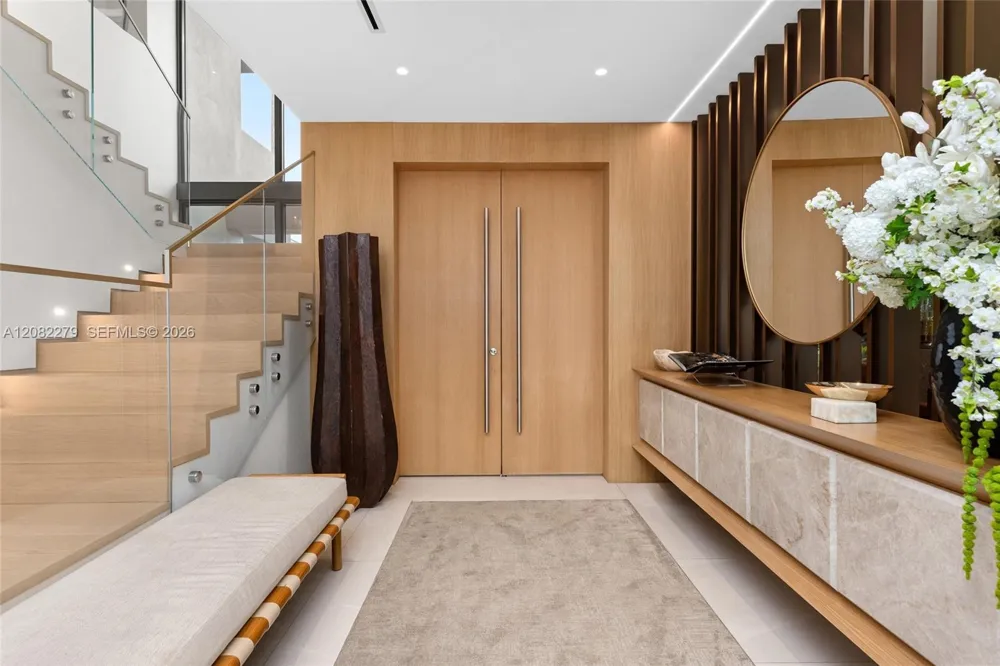 Address Not Shown North Miami Beach, FL 33160