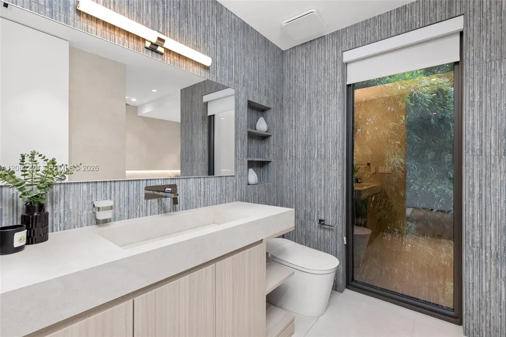 Address Not Shown North Miami Beach, FL 33160