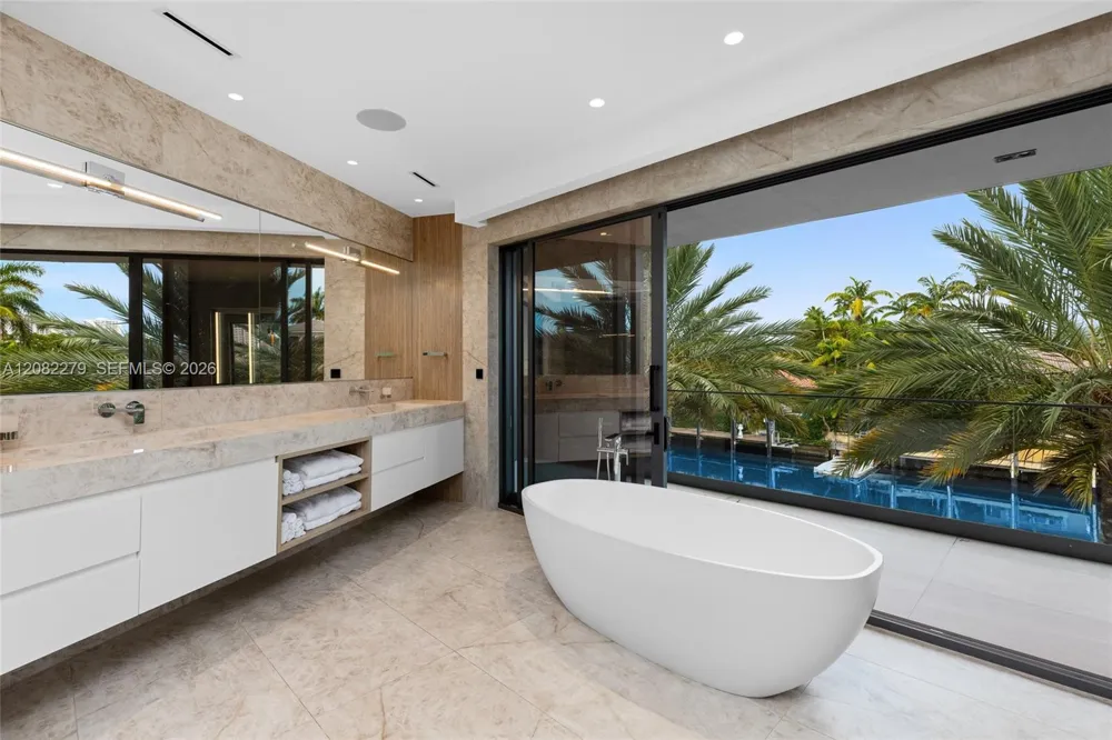 Address Not Shown North Miami Beach, FL 33160