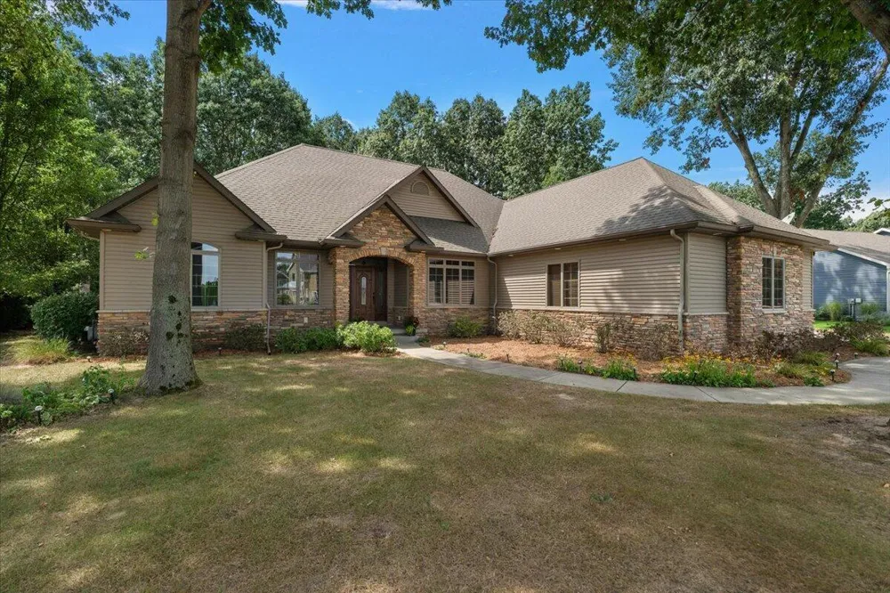 3958 Fox Woods Road St. Joseph, MI 49085