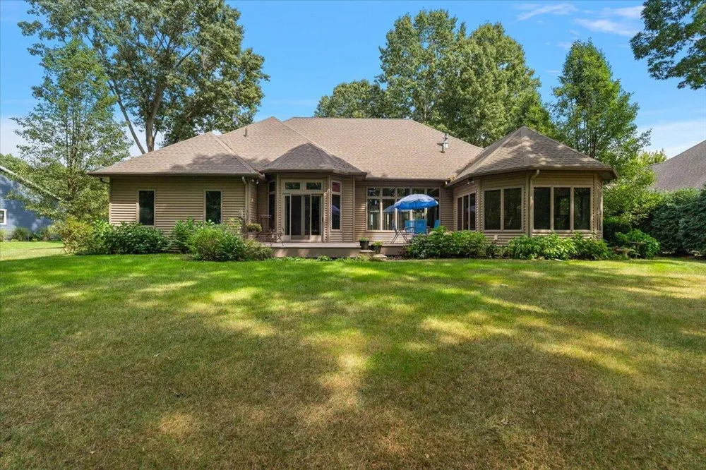 3958 Fox Woods Road St. Joseph, MI 49085