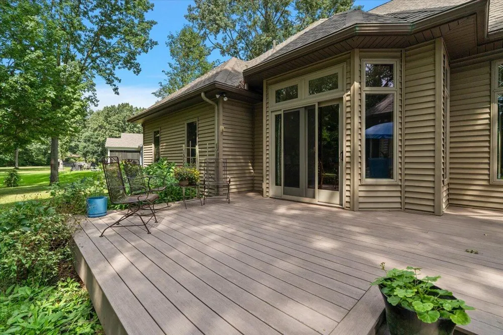 3958 Fox Woods Road St. Joseph, MI 49085