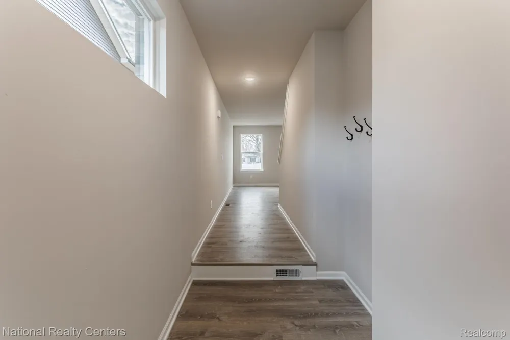 25025 Fairgrove Street Woodhaven City, MI 48183