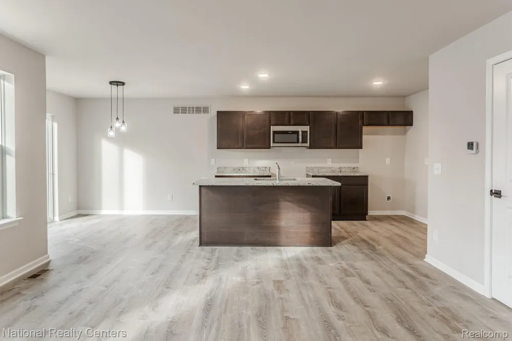 25025 Fairgrove Street Woodhaven City, MI 48183