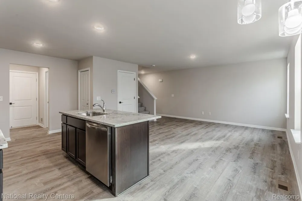 25025 Fairgrove Street Woodhaven City, MI 48183