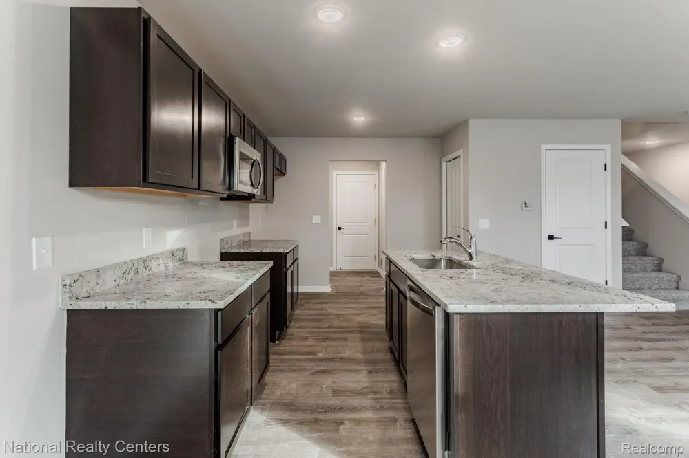 25025 Fairgrove Street Woodhaven City, MI 48183