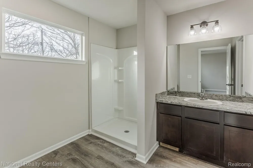 25025 Fairgrove Street Woodhaven City, MI 48183
