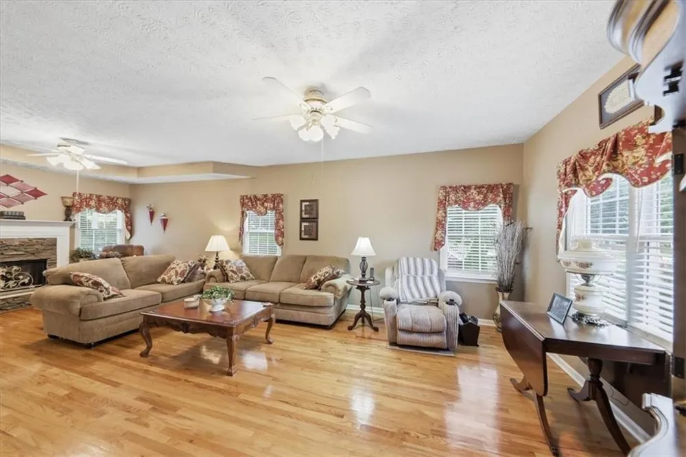 172 Glenn Eagles Way Hiram, GA 30141