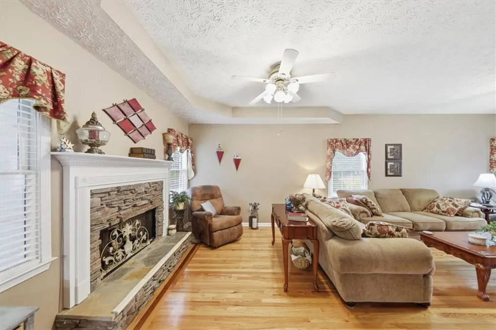 172 Glenn Eagles Way Hiram, GA 30141