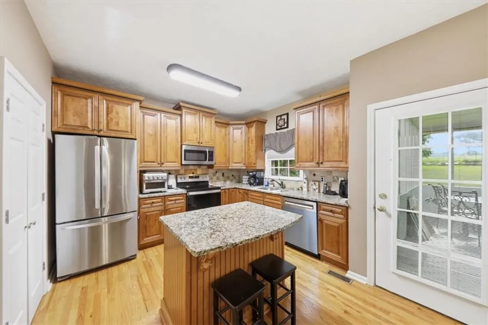 172 Glenn Eagles Way Hiram, GA 30141