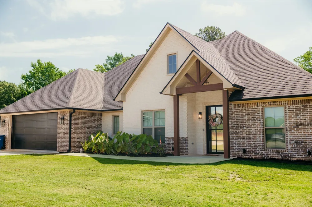 102 Oak Trail #C275D Kilgore, TX 75662