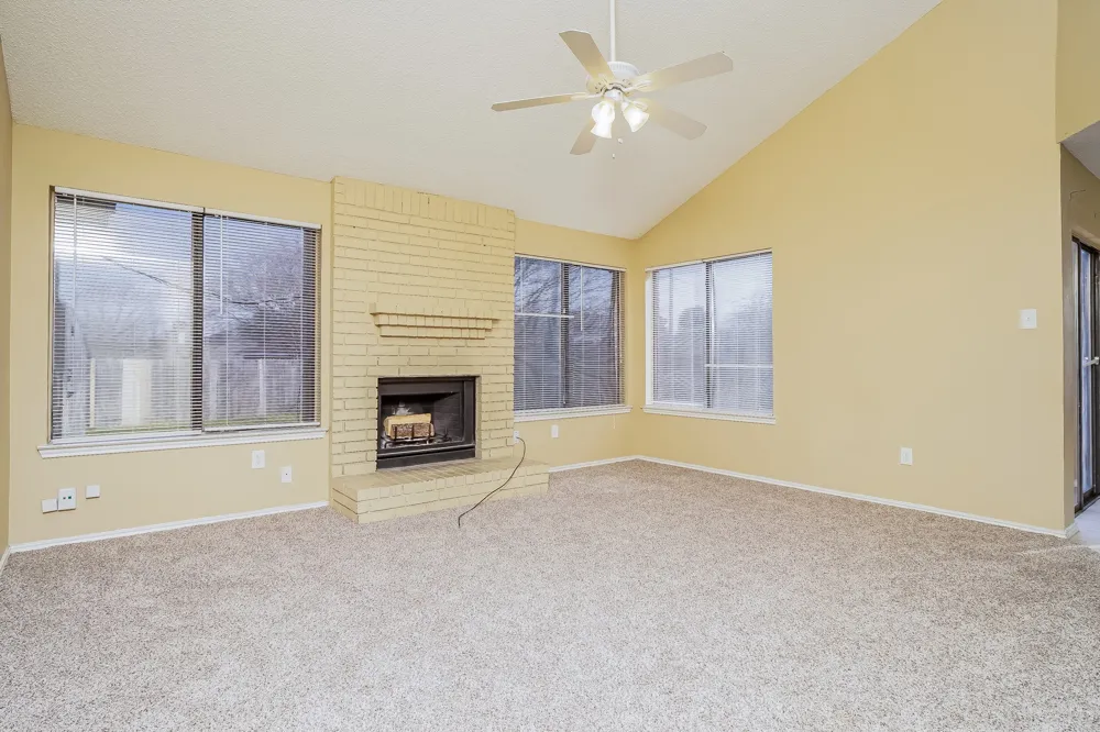 3934 Cochise Drive Balch Springs, TX 75180