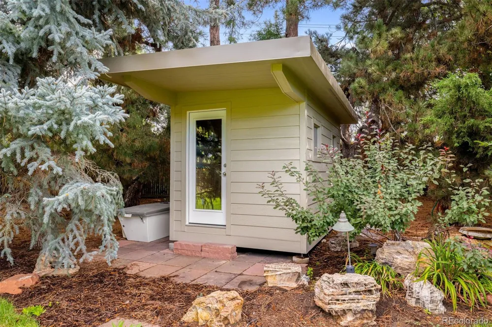 2901 E Floyd Drive Denver, CO 80210
