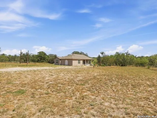 685 Clear Lake Loop Poteet, TX 78065