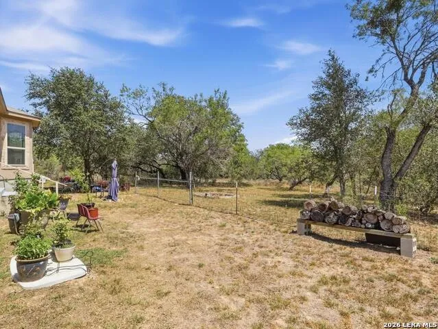 685 Clear Lake Loop Poteet, TX 78065