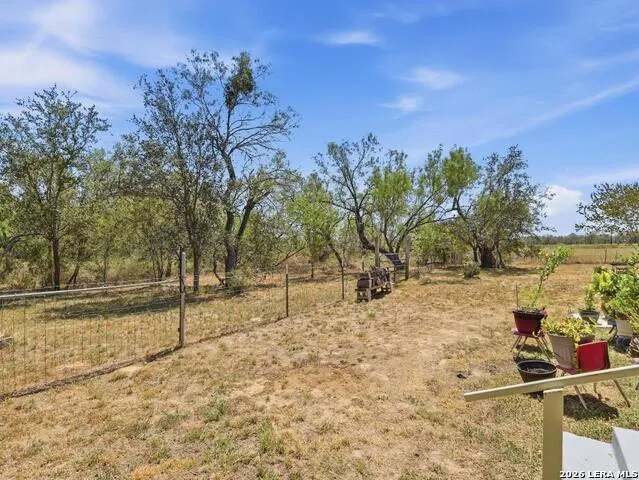 685 Clear Lake Loop Poteet, TX 78065