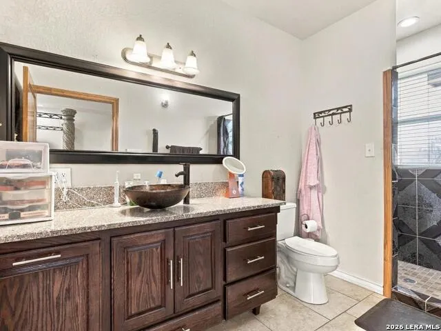 685 Clear Lake Loop Poteet, TX 78065