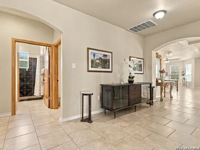 685 Clear Lake Loop Poteet, TX 78065