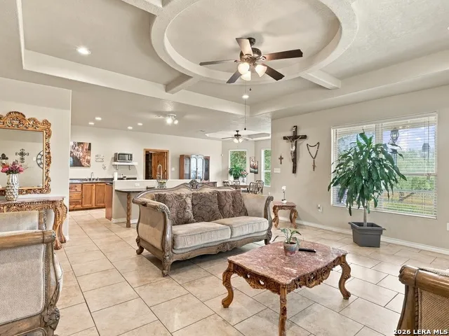 685 Clear Lake Loop Poteet, TX 78065
