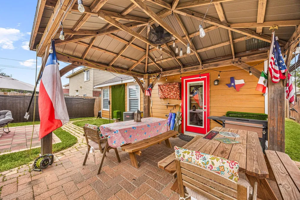 12607 Querida Court Hockley, TX 77045