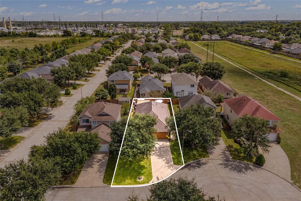 12607 Querida Court Hockley, TX 77045