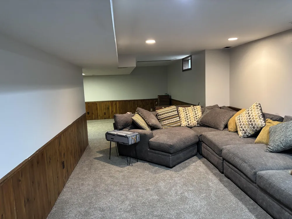 26049 Helen Road Sturgis, MI 49091
