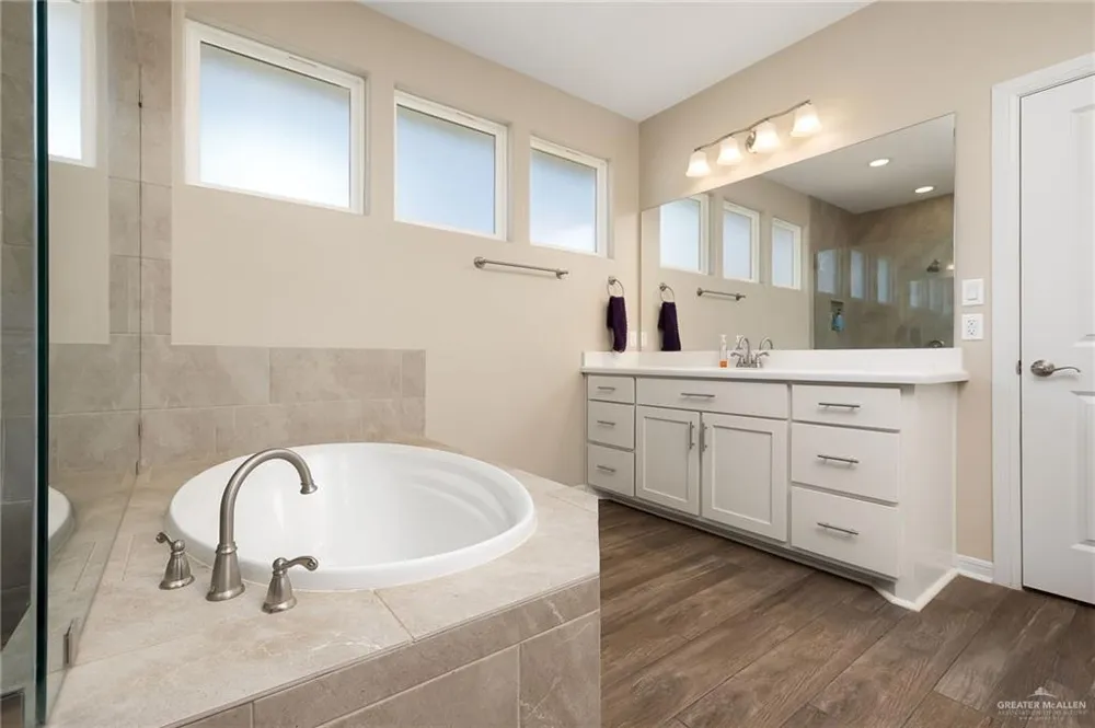 14454 Chalk Ridge Drive McAllen, TX 78504