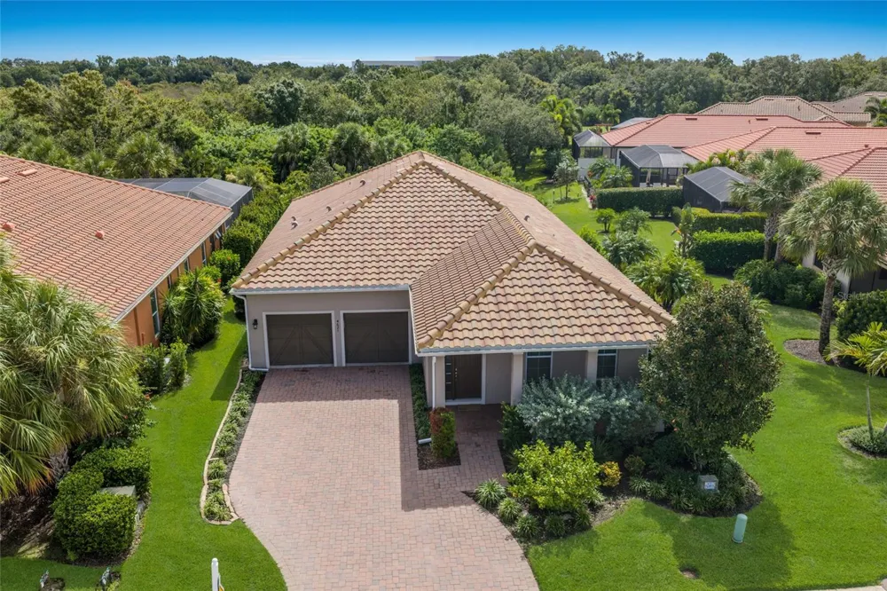 4621 ROYAL DORNOCH CIRCLE Bradenton, FL 34211