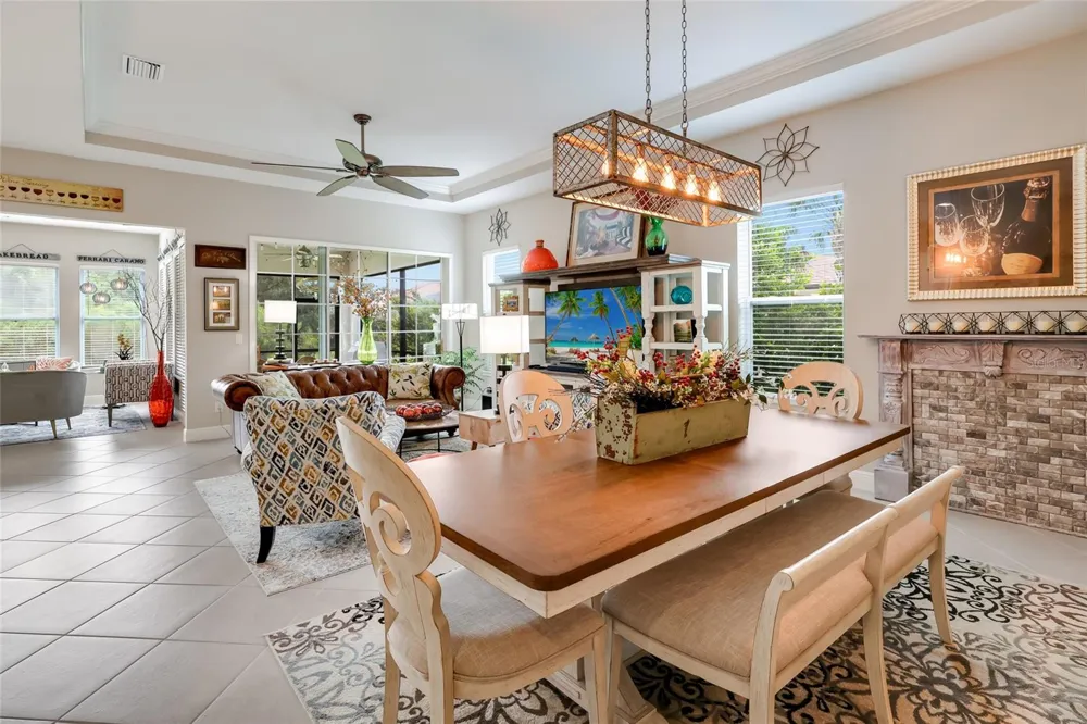 4621 ROYAL DORNOCH CIRCLE Bradenton, FL 34211